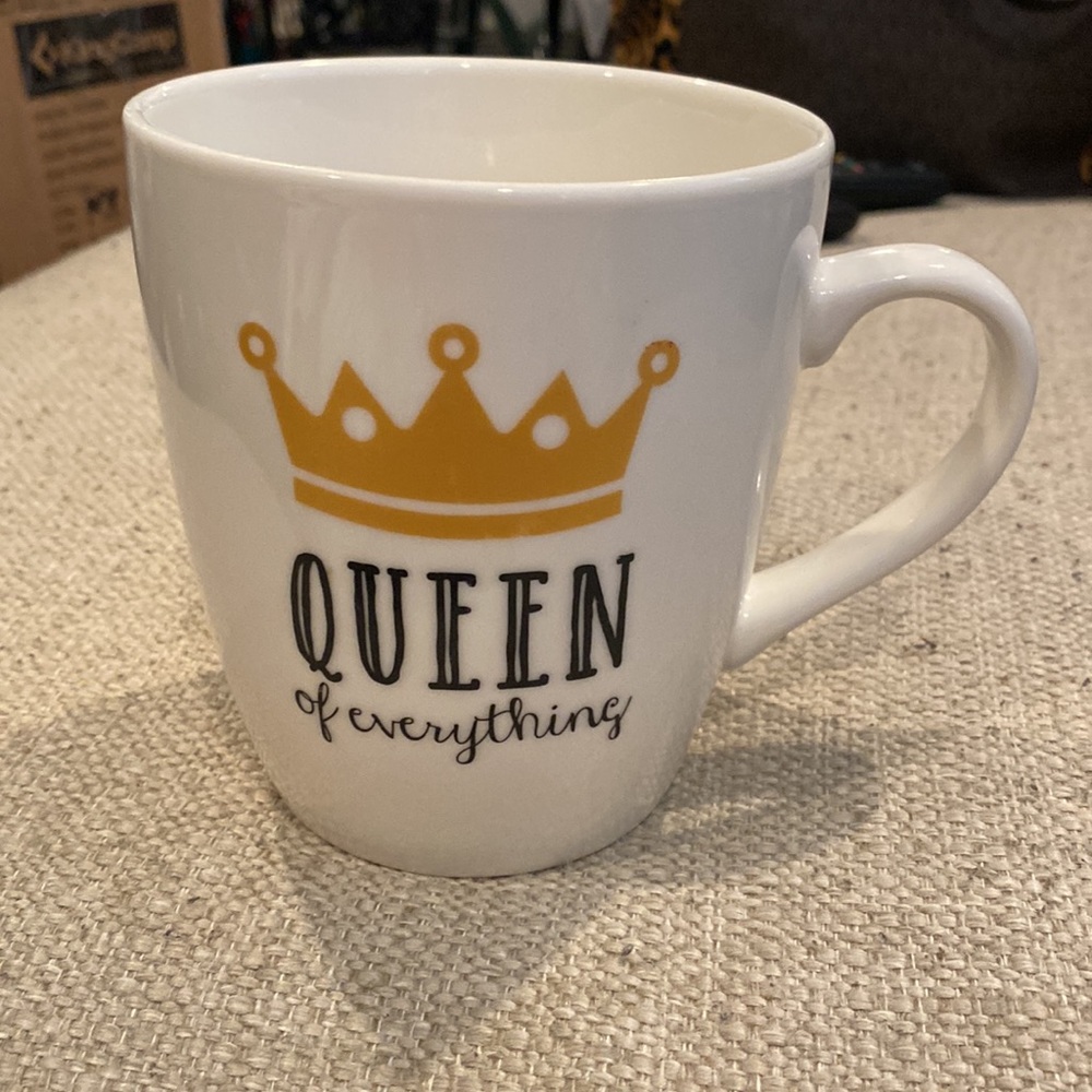 Queen of Everything White Ceramic Mug Gold Crown Double Sided 28 oz